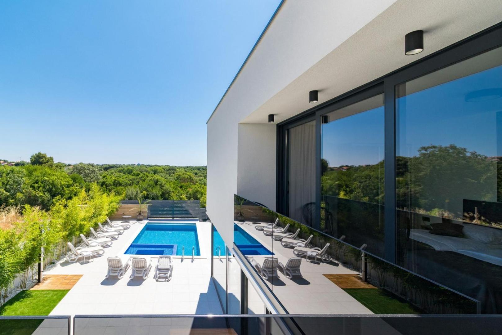 Villa Miaa Newly Built Modern Villa In Medulin For 9 People With Heated Swimming Pool & Jacuzzi ภายนอก รูปภาพ